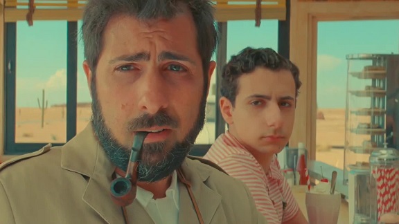 Augie and Woodrow in Asteroid City